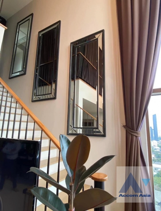 Duplex Condo |  1 Bedroom  Condominium For Sale in Sukhumvit, Bangkok  near BTS Phrom Phong (AA41783)