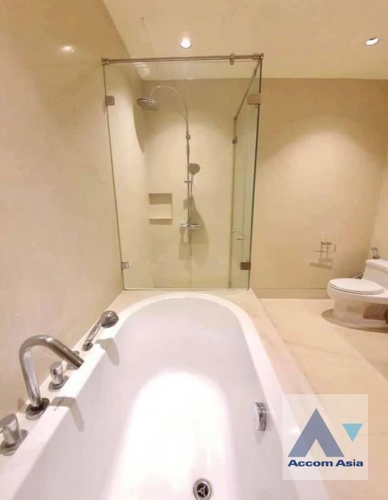 15  1 br Condominium For Sale in Sukhumvit ,Bangkok BTS Phrom Phong at The Emporio Place AA41783