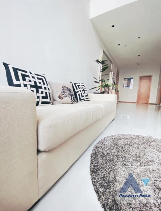 Duplex Condo |  1 Bedroom  Condominium For Sale in Sukhumvit, Bangkok  near BTS Phrom Phong (AA41783)