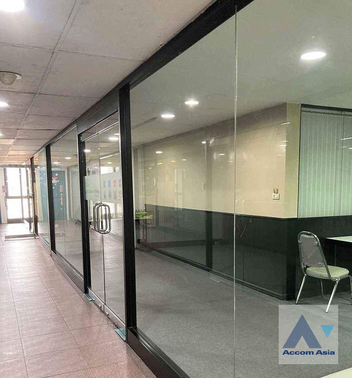 Office |  Office space For Sale in Ploenchit, Bangkok  near BTS Phaya Thai - ARL Phayathai (AA41808)