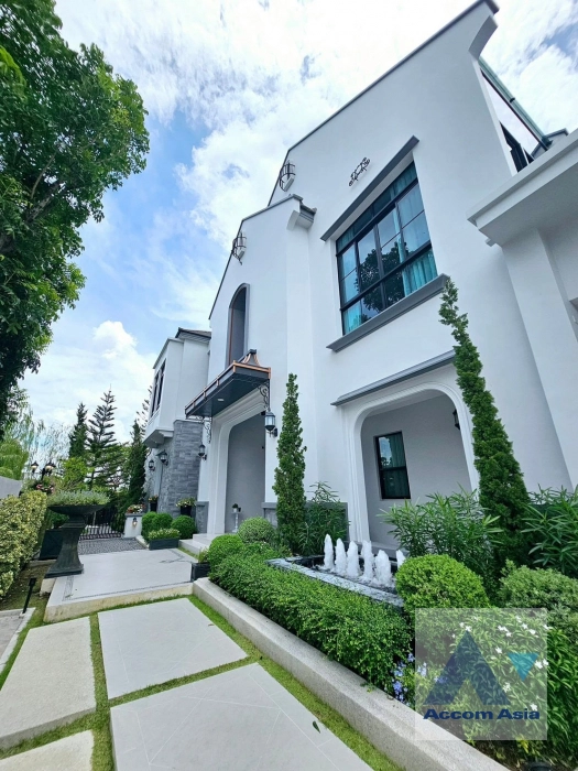  2  5 br House For Sale in Latkrabang ,Bangkok ARL Ban Thap Chang at Nantawan Rama 9 New Krungthepkreetha AA41812