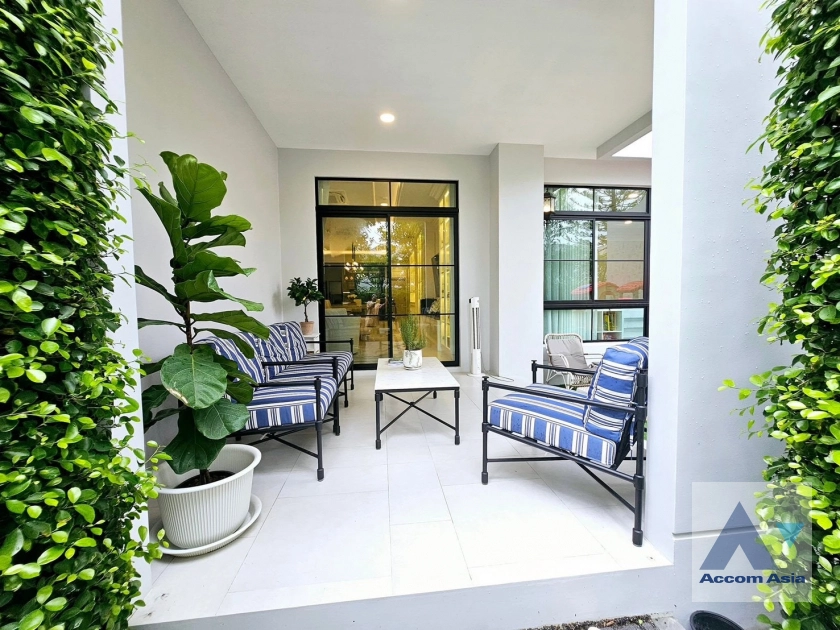 20  5 br House For Sale in Latkrabang ,Bangkok ARL Ban Thap Chang at Nantawan Rama 9 New Krungthepkreetha AA41812