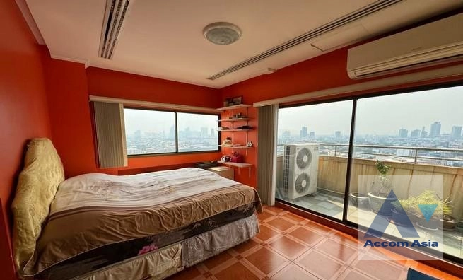 7  3 br Condominium For Sale in Pattanakarn ,Bangkok BTS On Nut at Baan Onnut AA41813