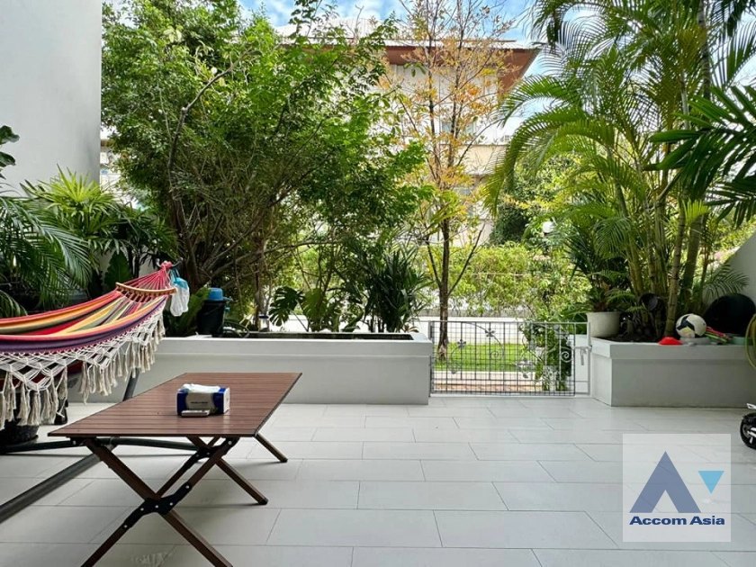 7  4 br Townhouse For Sale in Sukhumvit ,Bangkok MRT Khlong Toei at Natural Place AA41816