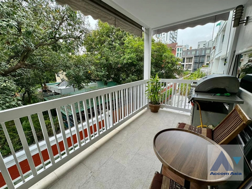 5  4 br Townhouse For Sale in Sukhumvit ,Bangkok MRT Khlong Toei at Natural Place AA41816