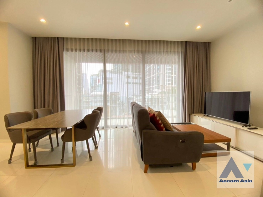  2 Bedrooms  Condominium For Rent in Sukhumvit, Bangkok  near BTS Phrom Phong (AA41819)