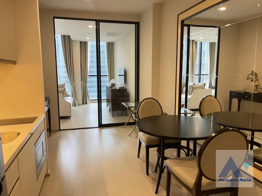  1 Bedroom  Condominium For Rent in Ploenchit, Bangkok  near BTS Ploenchit (AA41822)