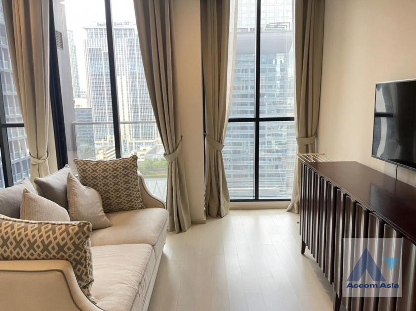  1 Bedroom  Condominium For Rent in Ploenchit, Bangkok  near BTS Ploenchit (AA41822)