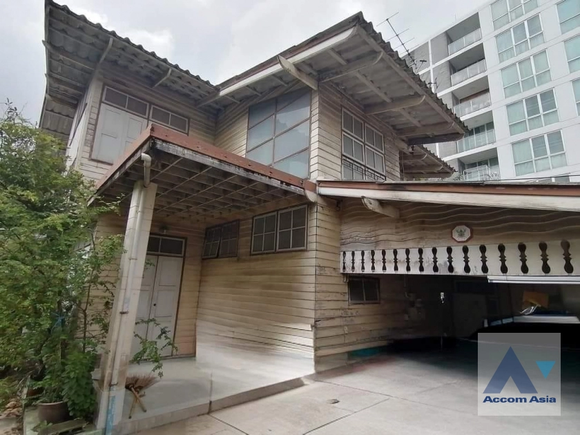 Home Office |  House For Rent in Phaholyothin, Bangkok  near BTS Ari (AA41827)