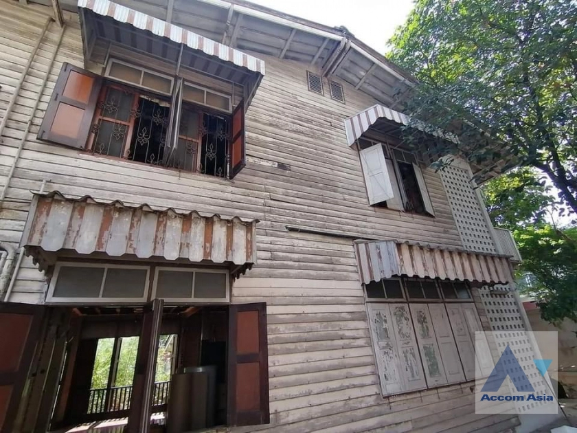 Home Office |  House For Rent in Phaholyothin, Bangkok  near BTS Ari (AA41827)