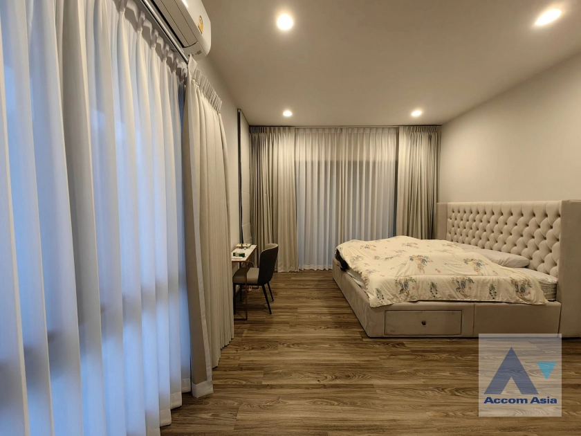 7  4 br House For Rent in Ramkhamhaeng ,Bangkok  at Burasiri Krungthep Kreetha AA41852