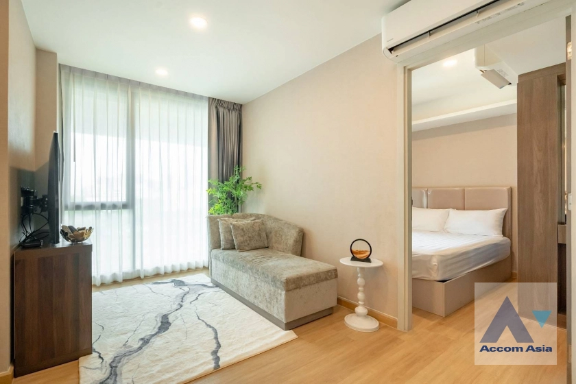  1  2 br Condominium For Rent in Ratchadapisek ,Bangkok MRT Phetchaburi - ARL Makkasan at LLOYD Soonvijai-Thonglor AA41854