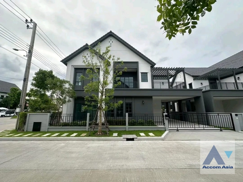  4 Bedrooms  House For Rent in Samutprakan, Samutprakan  (AA41859)