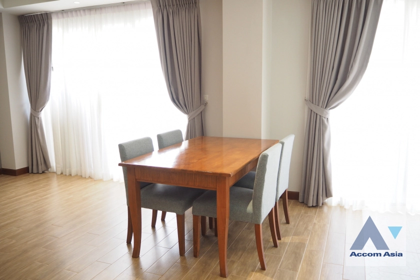 4  2 br Apartment For Rent in Ploenchit ,Bangkok BTS Ploenchit at Classic Elegance Residence AA41882