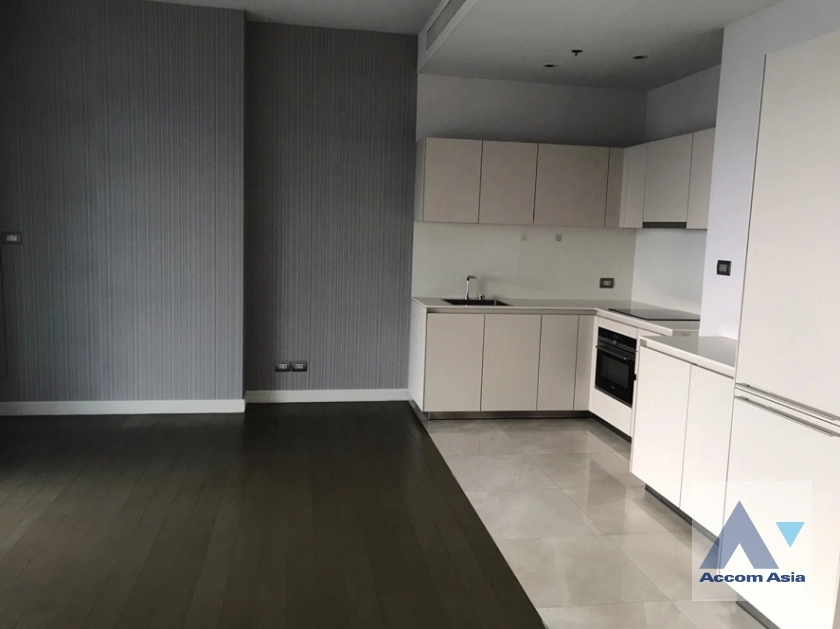 9  2 br Condominium For Sale in Ploenchit ,Bangkok BTS Ratchadamri at Magnolias Ratchadamri Boulevard AA41891