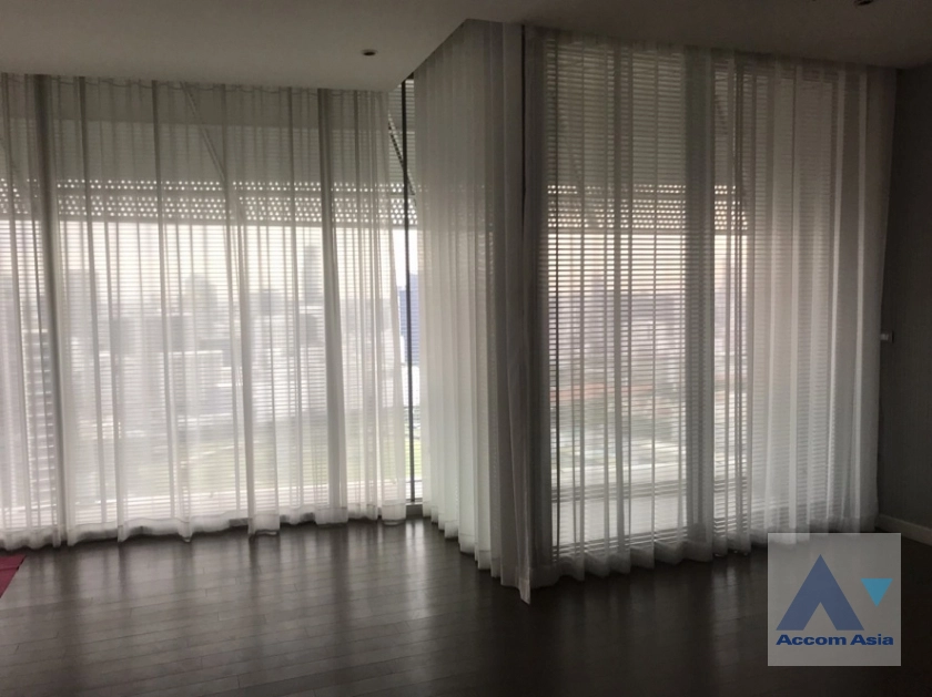 8  2 br Condominium For Sale in Ploenchit ,Bangkok BTS Ratchadamri at Magnolias Ratchadamri Boulevard AA41891