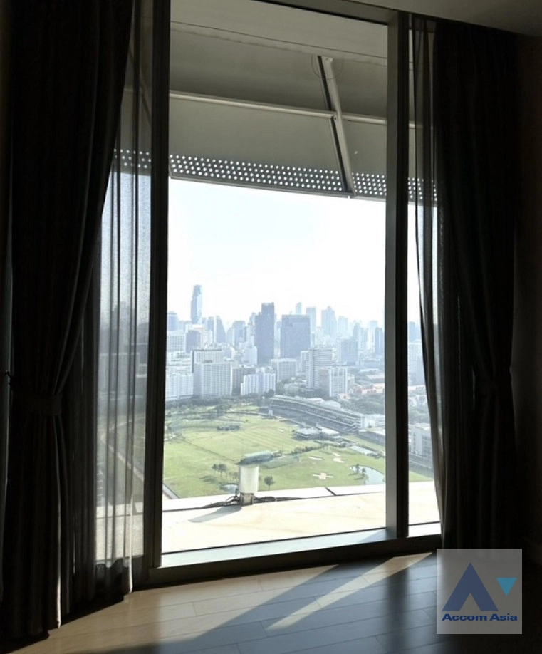 5  2 br Condominium For Sale in Ploenchit ,Bangkok BTS Ratchadamri at Magnolias Ratchadamri Boulevard AA41891