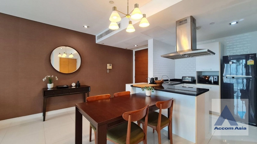  2 Bedrooms  Condominium For Rent in Sukhumvit, Bangkok  near BTS Ekkamai (AA41905)