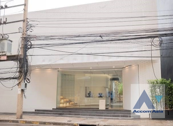  Building For Rent in Sukhumvit, Bangkok  near BTS Ekkamai (AA41907)