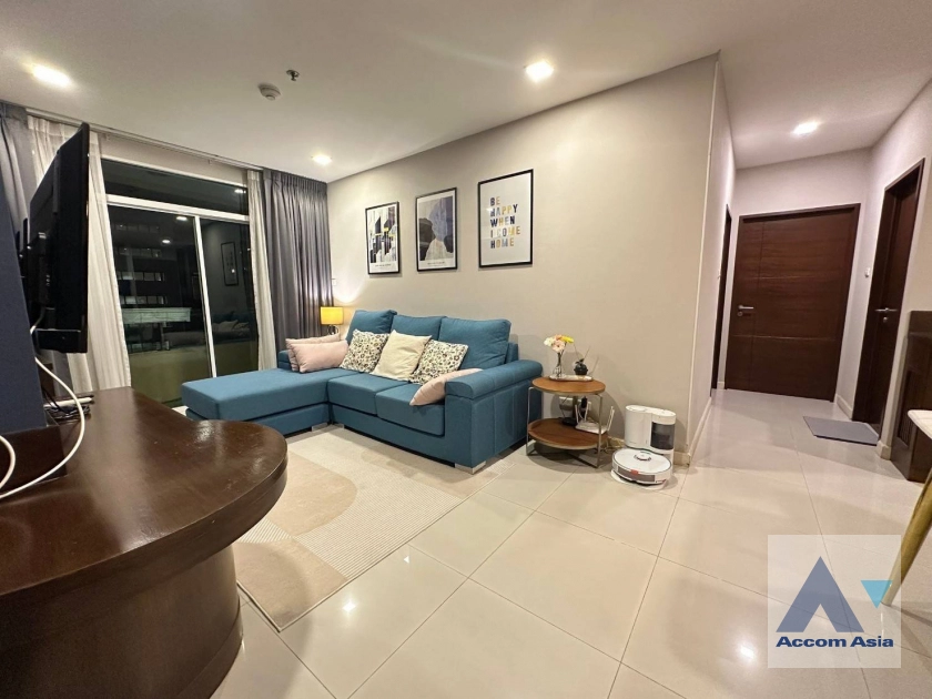  2 Bedrooms  Condominium For Rent in Sukhumvit, Bangkok  near BTS Nana (AA41911)