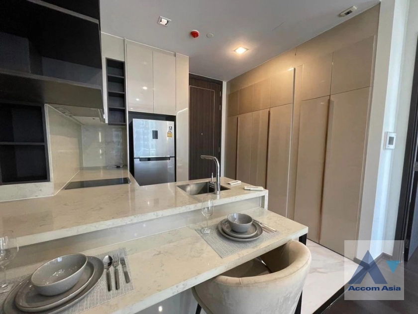 Corner Unit |  1 Bedroom  Condominium For Rent in Sukhumvit, Bangkok  near BTS Phrom Phong (AA41915)