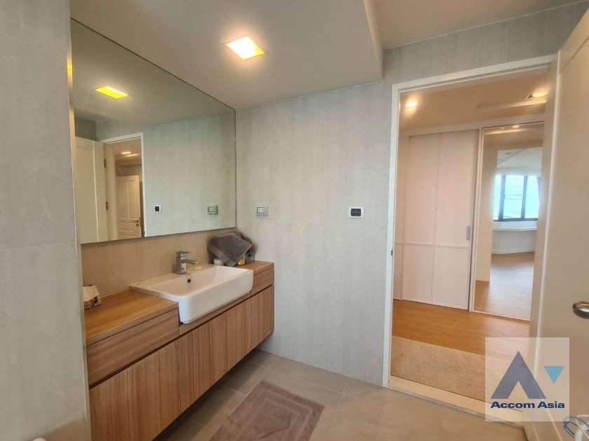 6  2 br Condominium For Sale in Sukhumvit ,Bangkok BTS Asok - MRT Sukhumvit at Lake Avenue AA41919