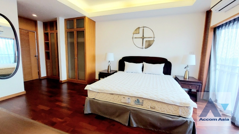 10  3 br Apartment For Rent in Sathorn ,Bangkok MRT Lumphini at Living with natural AA41929