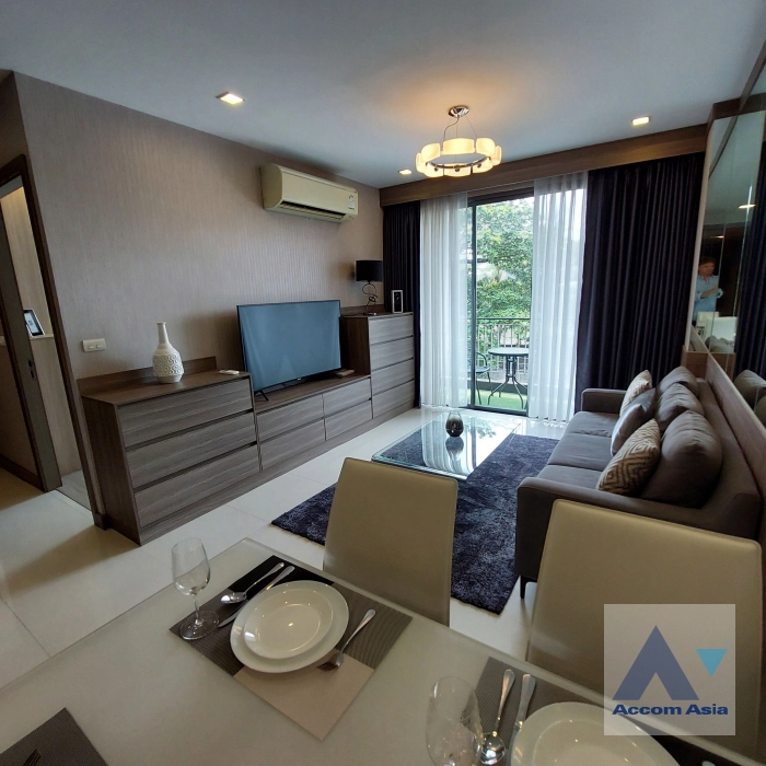  2 Bedrooms  Condominium For Rent in Sukhumvit, Bangkok  near MRT Queen Sirikit National Convention Center (AA41941)