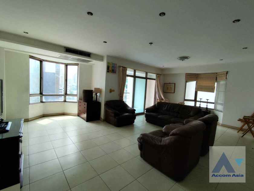  3 Bedrooms  Condominium For Sale in Sukhumvit, Bangkok  near BTS Phrom Phong (AA41943)