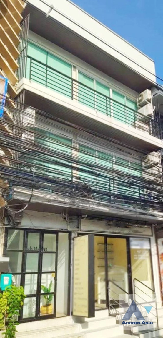 Home Office |  Shophouse For Rent & Sale in Silom, Bangkok  near BTS Sala Daeng (AA41949)