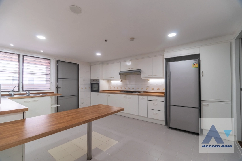 12  3 br Apartment For Rent in Sukhumvit ,Bangkok BTS Thong Lo at Suite For Family AA41954