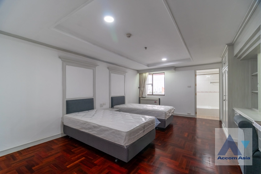 28  3 br Apartment For Rent in Sukhumvit ,Bangkok BTS Thong Lo at Suite For Family AA41954