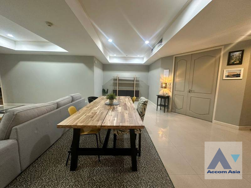  2 Bedrooms  Condominium For Rent in Sukhumvit, Bangkok  near BTS Thong Lo (AA41958)