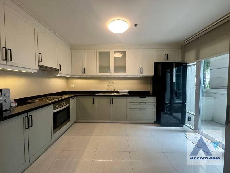  2 Bedrooms  Condominium For Rent in Sukhumvit, Bangkok  near BTS Thong Lo (AA41958)