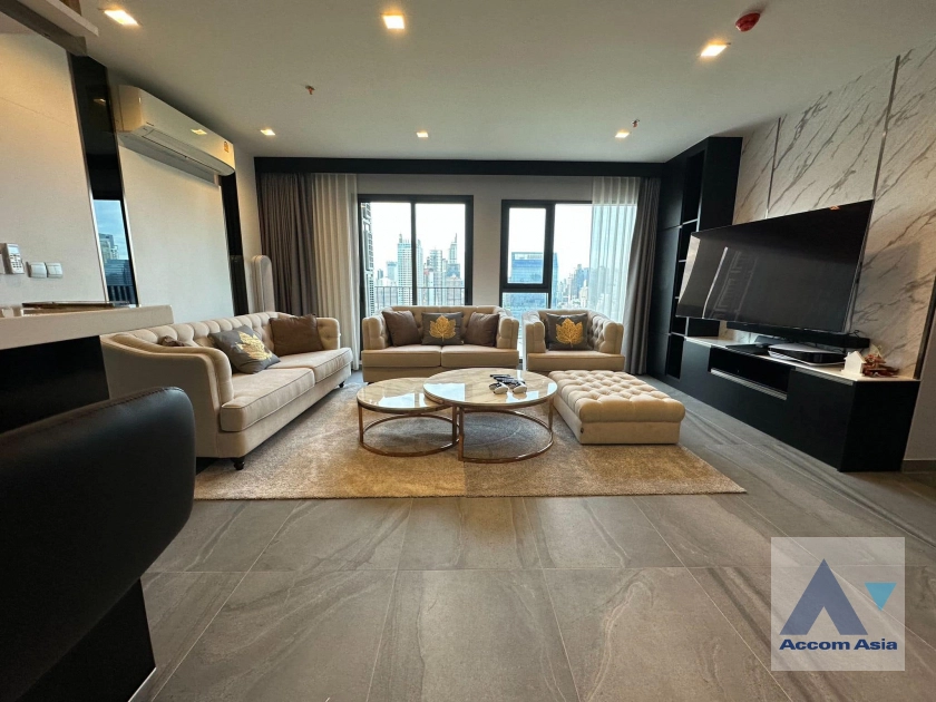 Fully Furnished |  2 Bedrooms  Condominium For Sale in Ploenchit, Bangkok  near MRT Rama 9 - ARL Makkasan (AA41966)