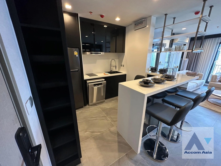 Fully Furnished |  2 Bedrooms  Condominium For Sale in Ploenchit, Bangkok  near MRT Rama 9 - ARL Makkasan (AA41966)