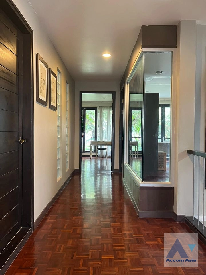 7  3 br Townhouse For Rent in Phaholyothin ,Bangkok BTS Ari at Yuni Villa AA41974