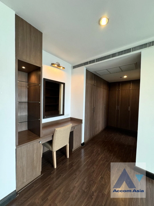 10  2 br Apartment For Rent in Sukhumvit ,Bangkok BTS Ekkamai at Comfort living and well service AA41988