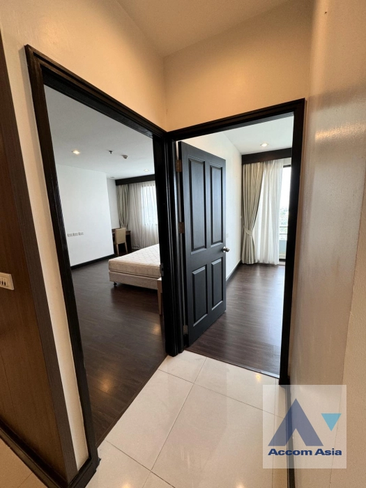 5  2 br Apartment For Rent in Sukhumvit ,Bangkok BTS Ekkamai at Comfort living and well service AA41988