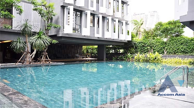  2 Bedrooms  Condominium For Rent in Sukhumvit, Bangkok  near BTS Phrom Phong (AA41989)