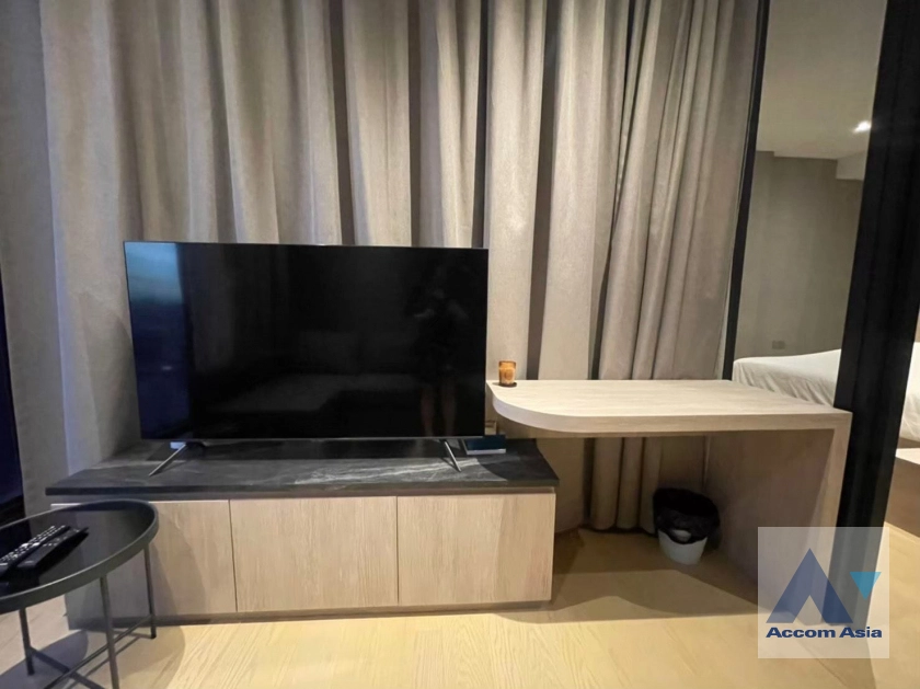  1 Bedroom  Condominium For Rent in Ratchadapisek, Bangkok  near MRT Rama 9 (AA41997)