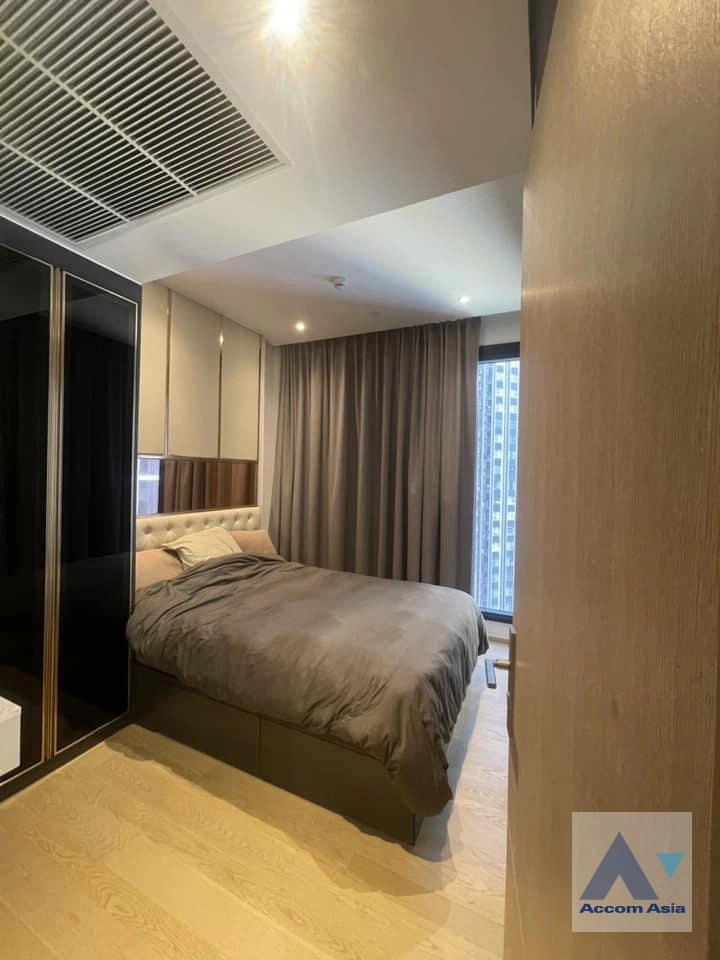  1 Bedroom  Condominium For Rent in Ratchadapisek, Bangkok  near MRT Rama 9 (AA42000)