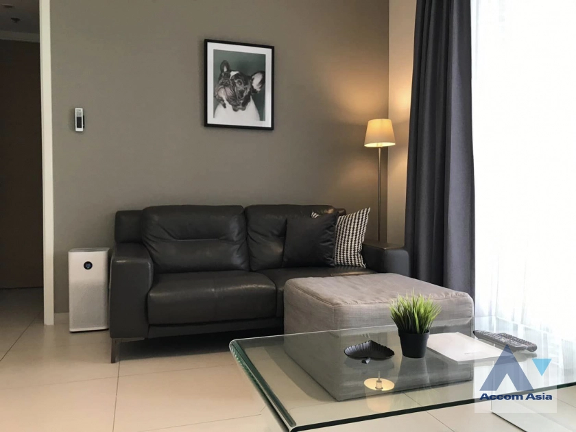 Fully Furnished |  1 Bedroom  Condominium For Rent in Sukhumvit, Bangkok  near BTS Ekkamai (AA42009)