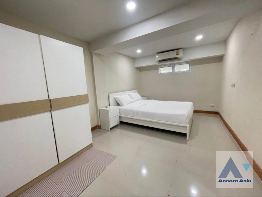 18  2 br Apartment For Rent in Sukhumvit ,Bangkok BTS Thong Lo at Greenery Space In Bangkok AA42011