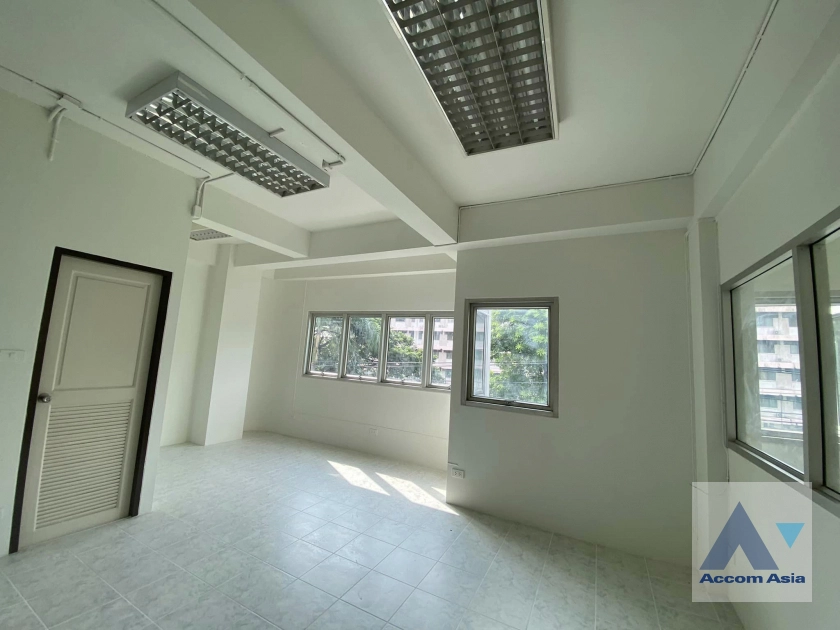 7  Building For Rent in charoenkrung ,Bangkok BTS Chong Nonsi AA42014