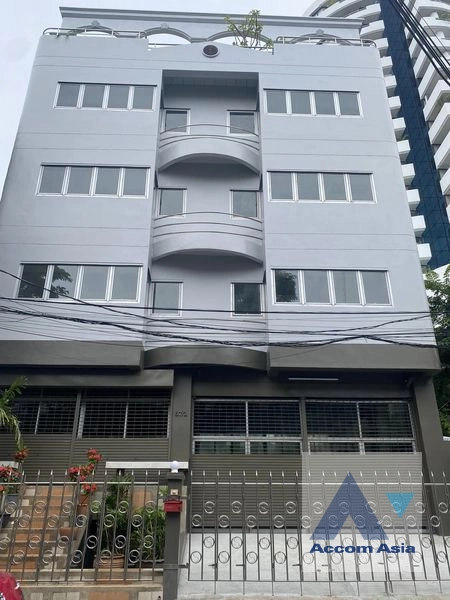  Building For Rent in Charoenkrung, Bangkok  near BTS Chong Nonsi (AA42014)