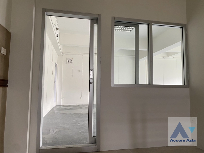 10  Building For Rent in charoenkrung ,Bangkok BTS Chong Nonsi AA42014