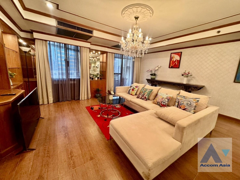  2 Bedrooms  Condominium For Rent in Sukhumvit, Bangkok  near BTS Asok - MRT Sukhumvit (AA42015)