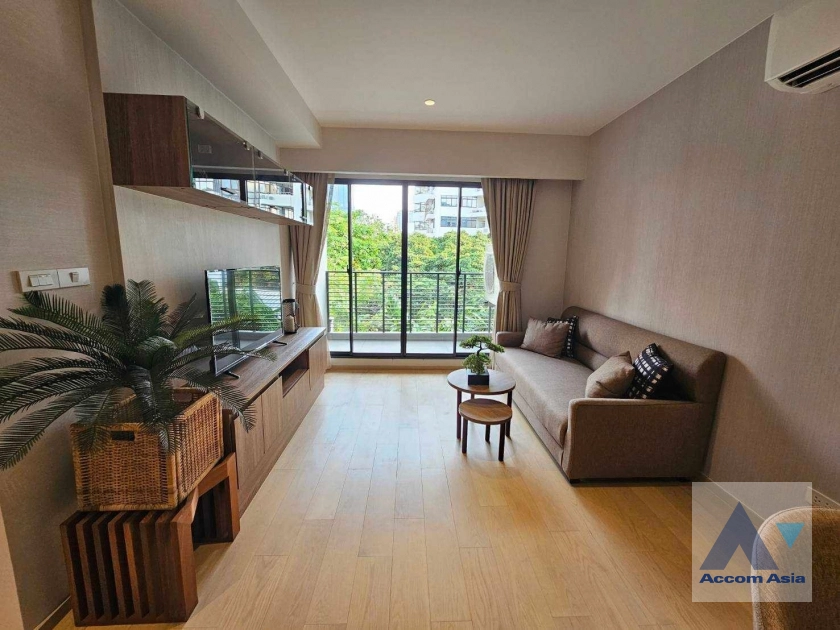  2 Bedrooms  Condominium For Rent in Sukhumvit, Bangkok  near BTS Thong Lo (AA42016)