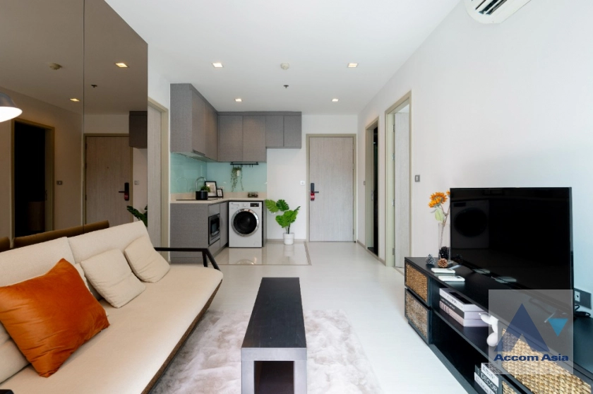  2 Bedrooms  Condominium For Sale in Sukhumvit, Bangkok  near BTS Thong Lo (AA42035)